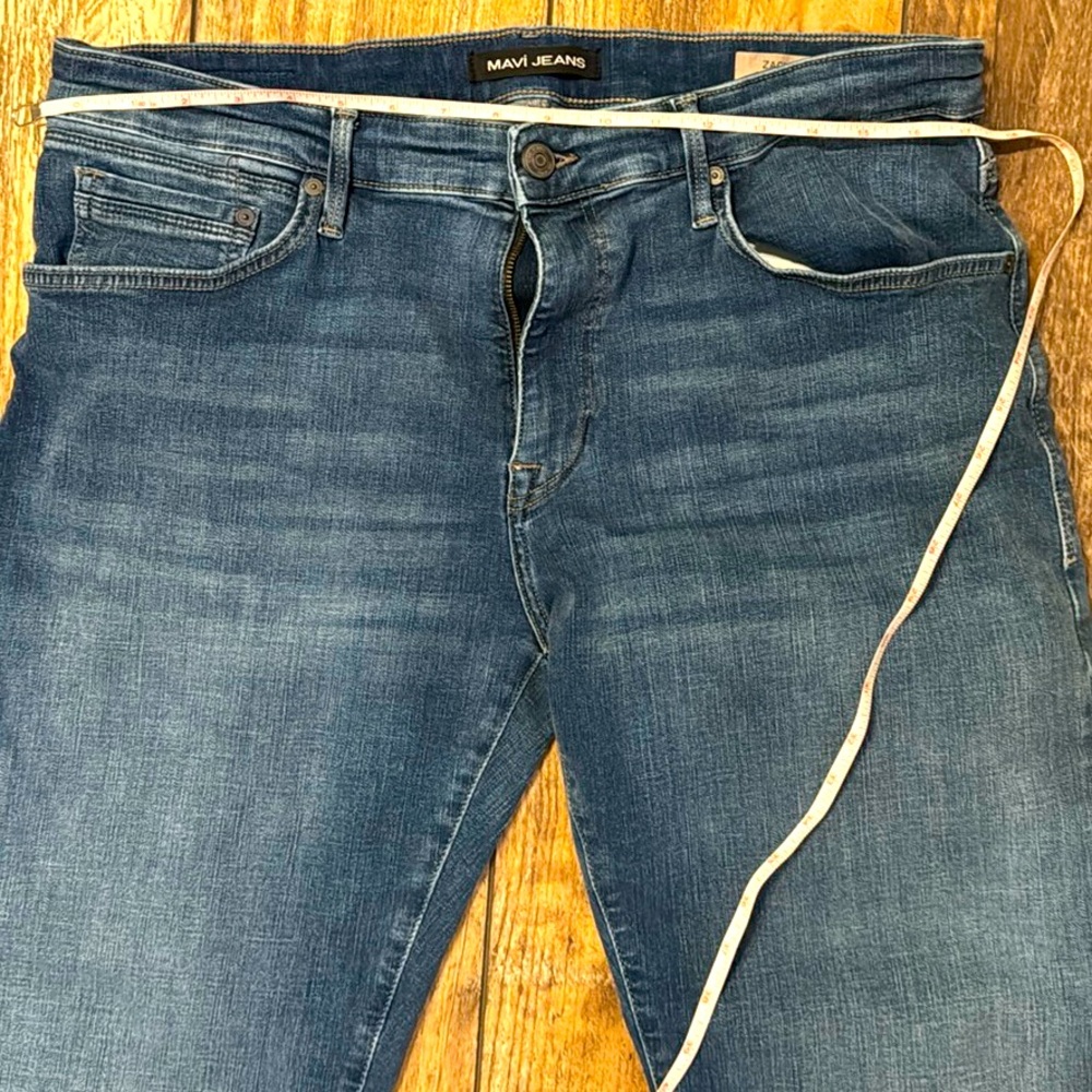 Mavi Men Slim Jeans in Medium Blue Wash